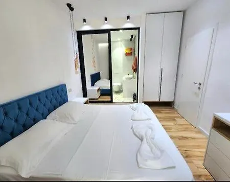 アパート Central City Apartments ティラナ