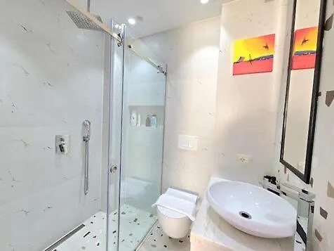 Central City Apartments דירה טיראנה