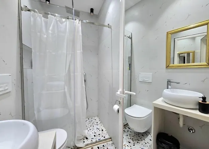 Central City Apartments 公寓 地拉那