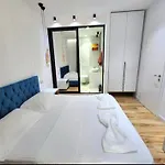 Apartment Central City Apartments Tirana