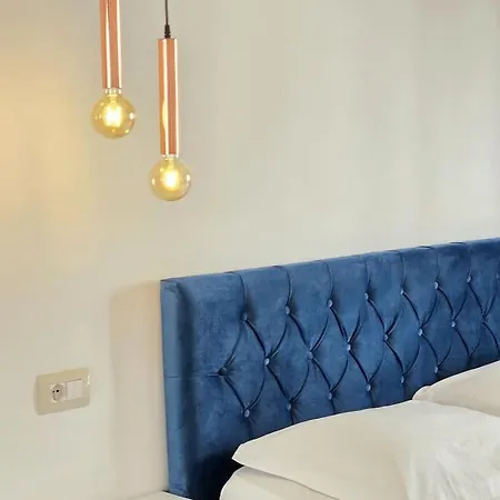 Central City Apartments شقة تيرانا