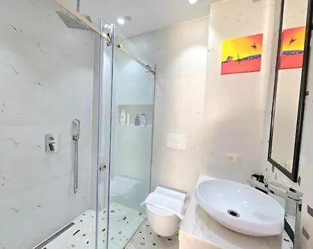 Central City Apartments شقة تيرانا