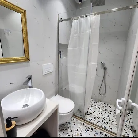 Central City Apartments 아파트 *